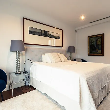 Lavish With Private Pool Villa Marbella