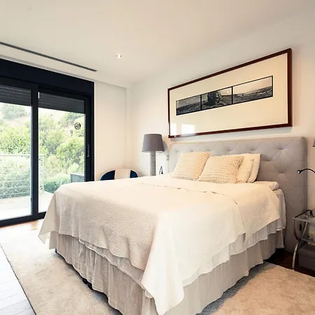 Villa Lavish With Private Pool Marbella